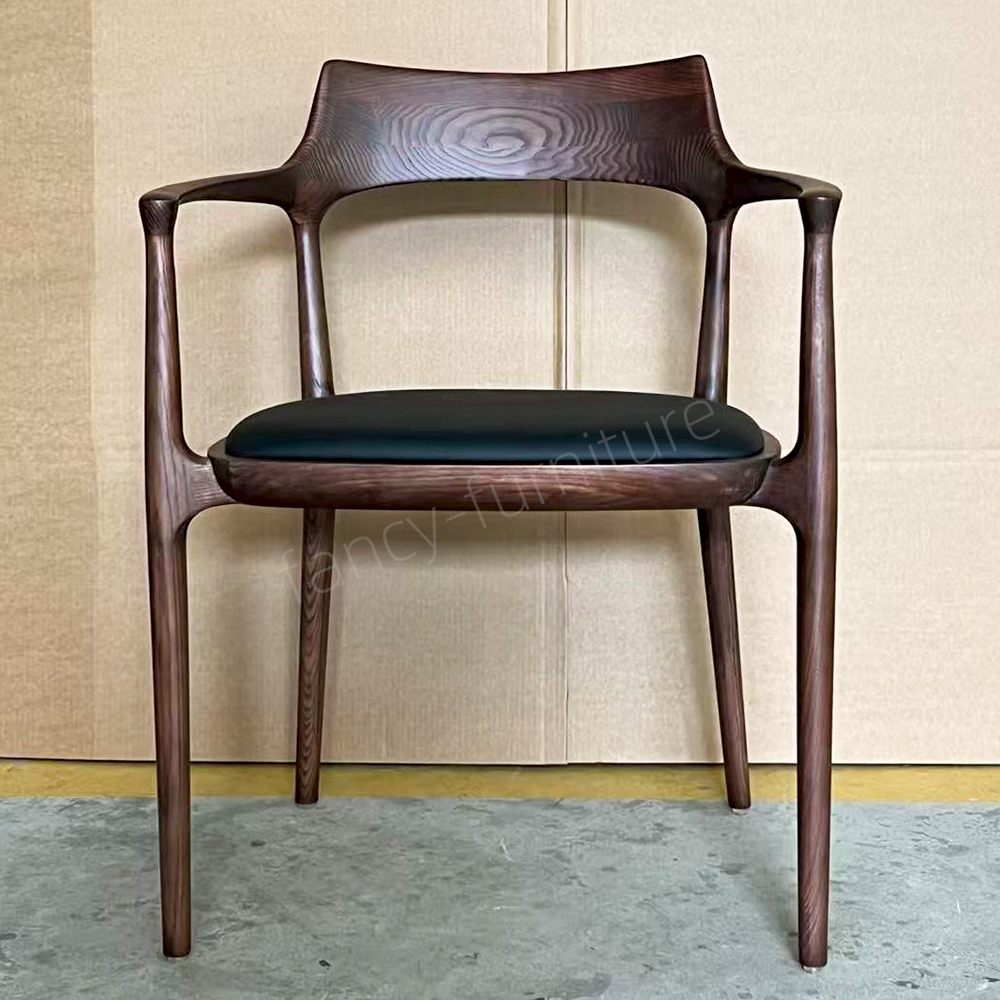 Hot Factory Sales Jenny Chair, Made of Ash Wood with Soft PU Upholstery, Suitable for Restaurants And Upscale Private Spaces.