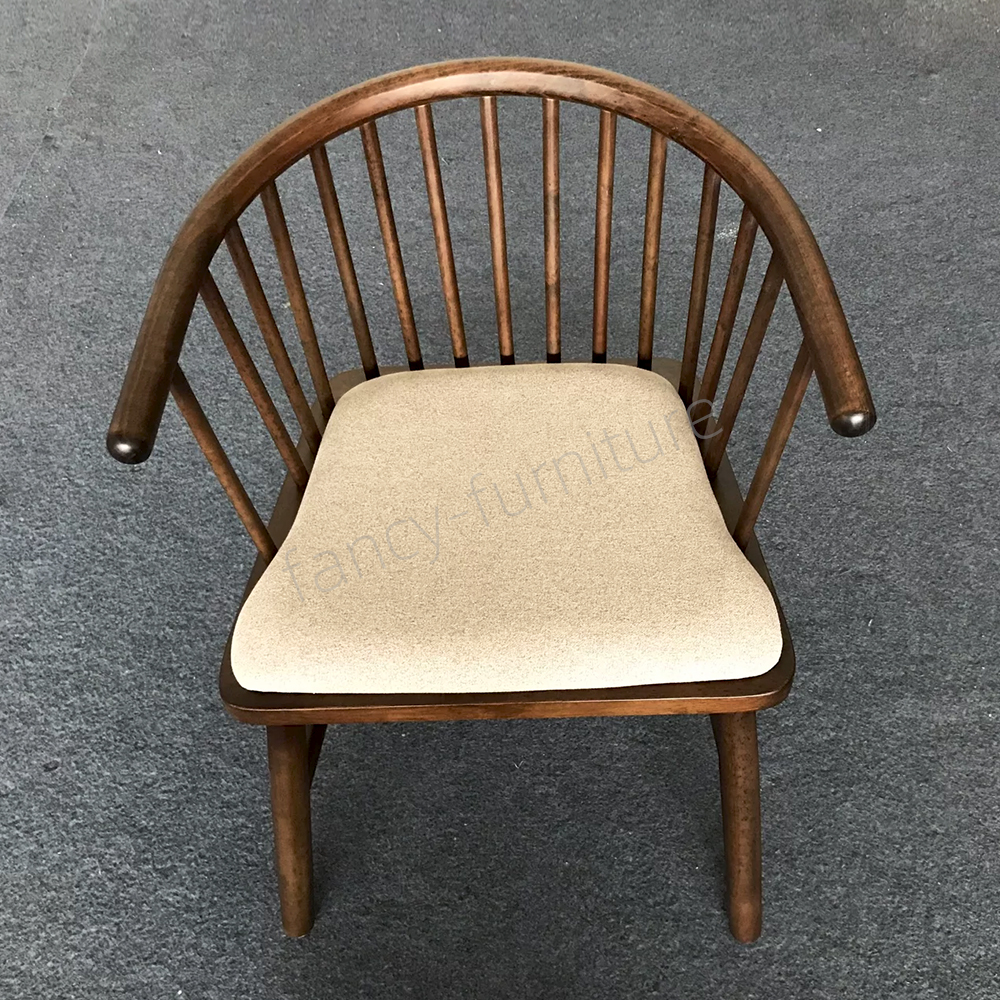Nordic Style Modern Ergonomic Windsor Arm Chair with Cushion Solid Rubber Wood Dining Chair for Home Restaurant Hotel