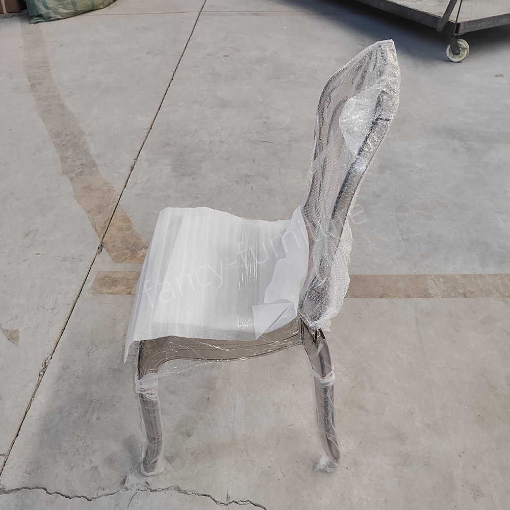 Plastic-chair7.jpg