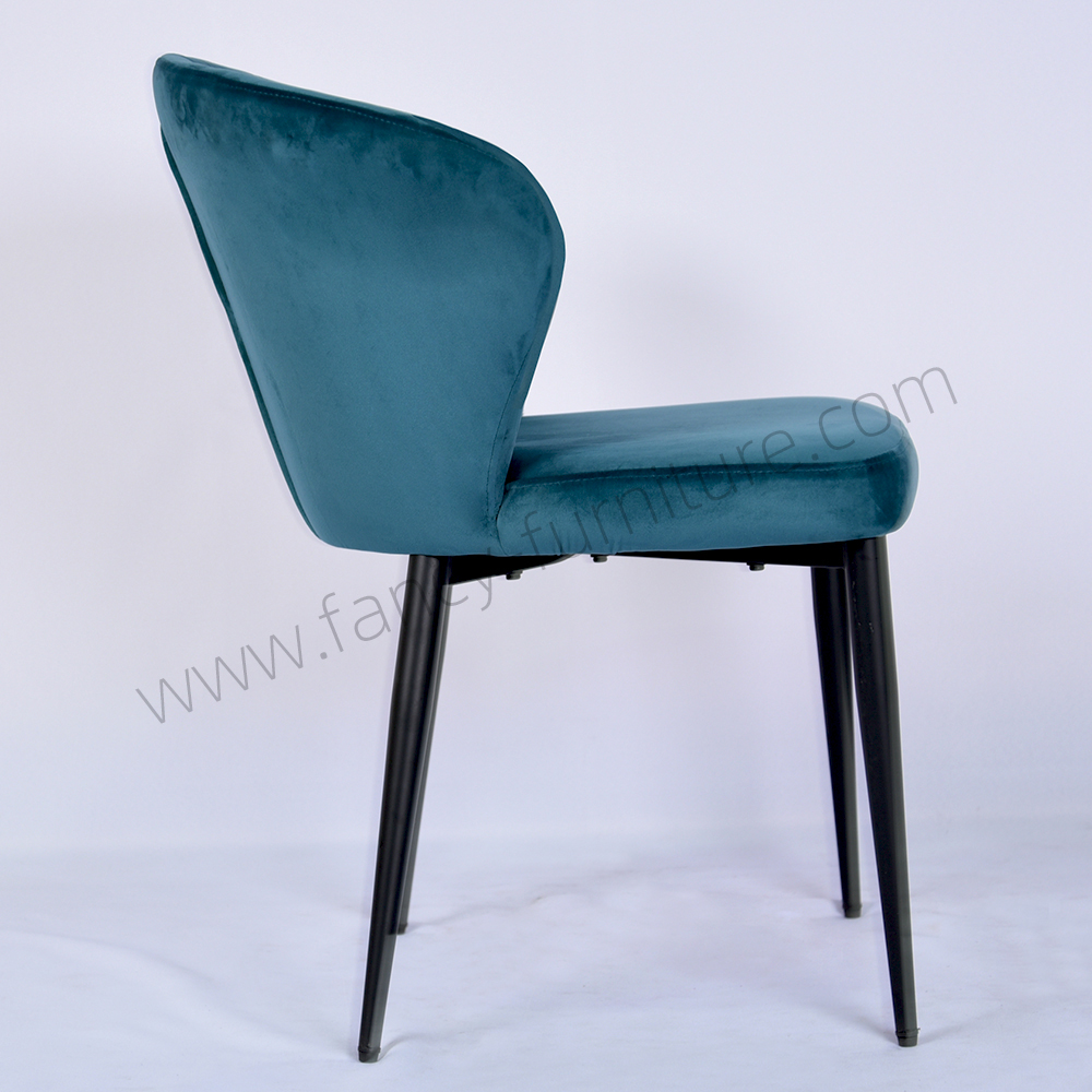 Luxury Modern Velvet Upholstered Dining Chair Black Metal Legs Durable Non Foldable Accent Chair for Home Hotel Restaurant Cafe Banquet 