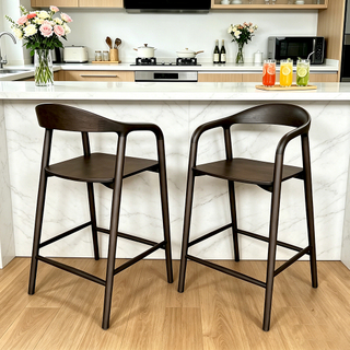 Good Quality Solid Ash Wood Bar Stools, Machine-carved in One Piece by Shungite, Suitable for Restaurants And High-end Private Furniture.
