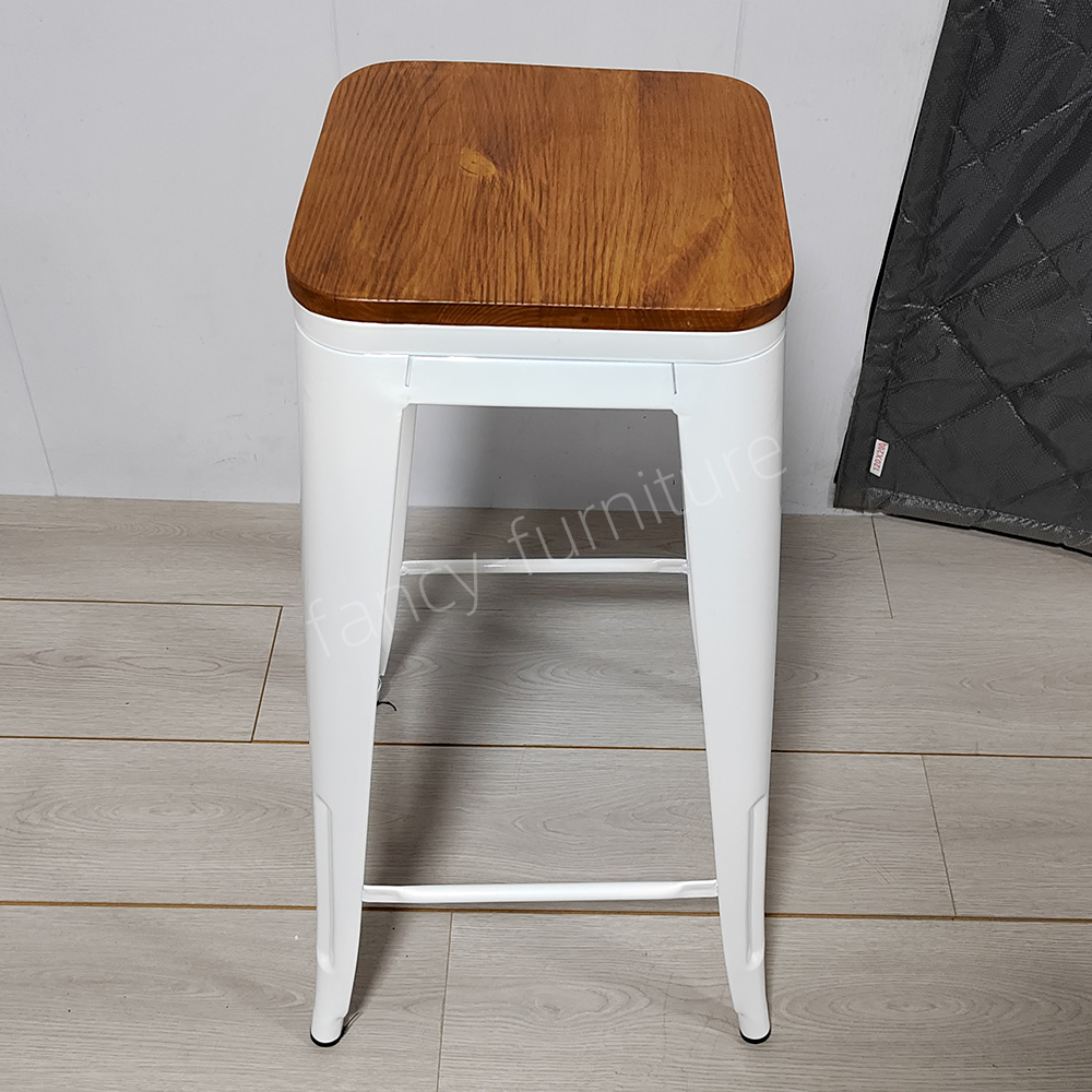 Stackable Durable Metal Industrial Antique Bar Stool for Home Bar And Restaurant Use with 2-Year Warranty