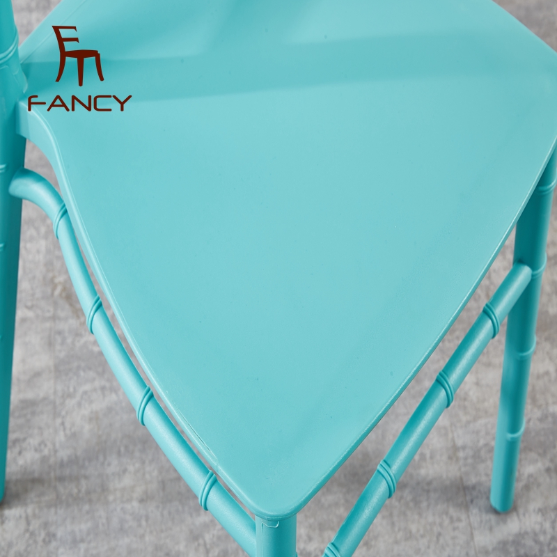 plastic chair white (3)