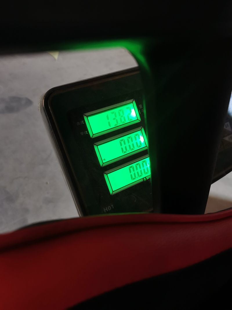 weight of office chairs