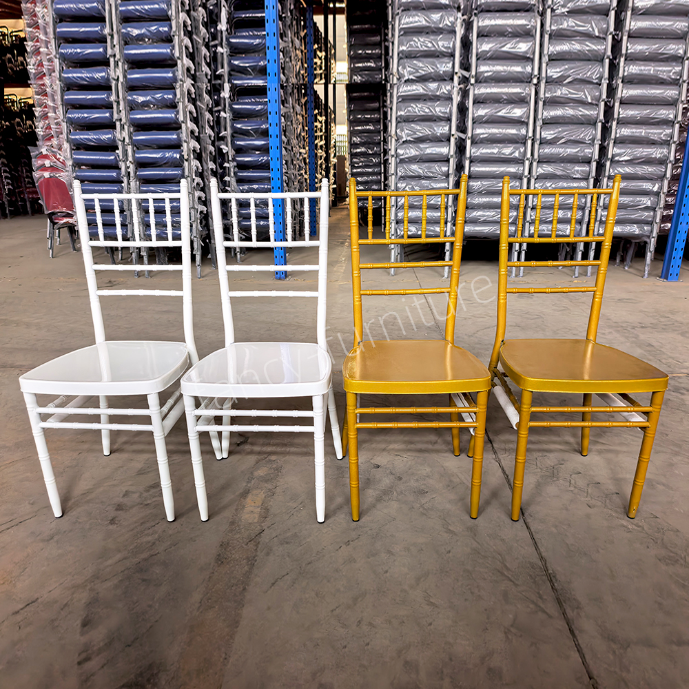 Plastic-chair1.jpg