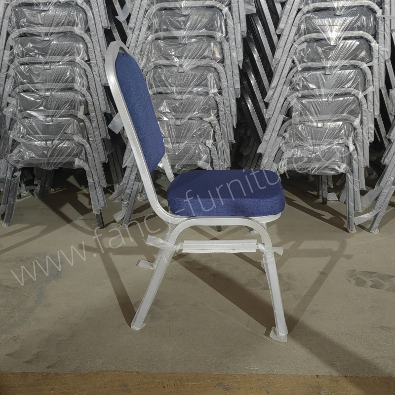 High Quality Modern Design Metal Banquet Chair for Wedding Reception for Restaurant Hotel Church with High Density Sponge