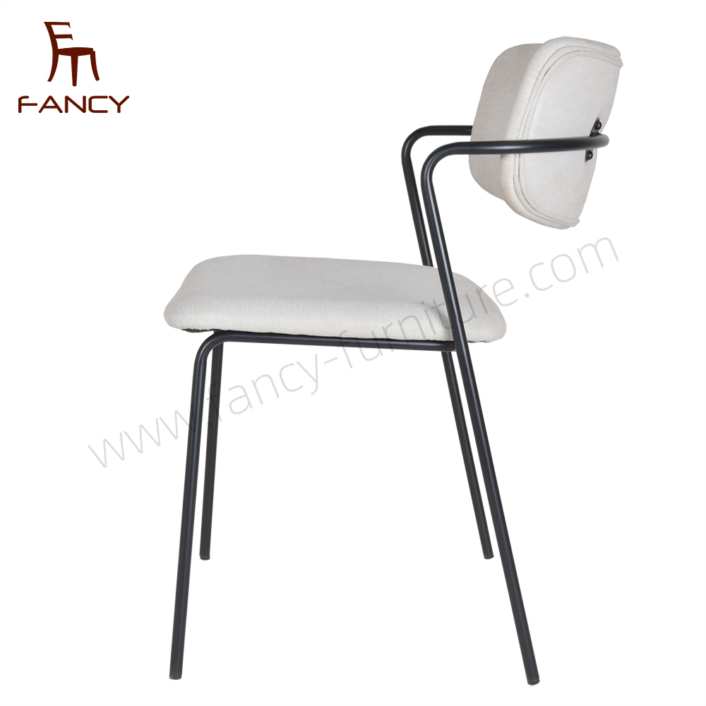 Modern Nordic Luxury Gold Fabric Velvet Dining Room Chair Cream Color Dining Chair for Dining Table