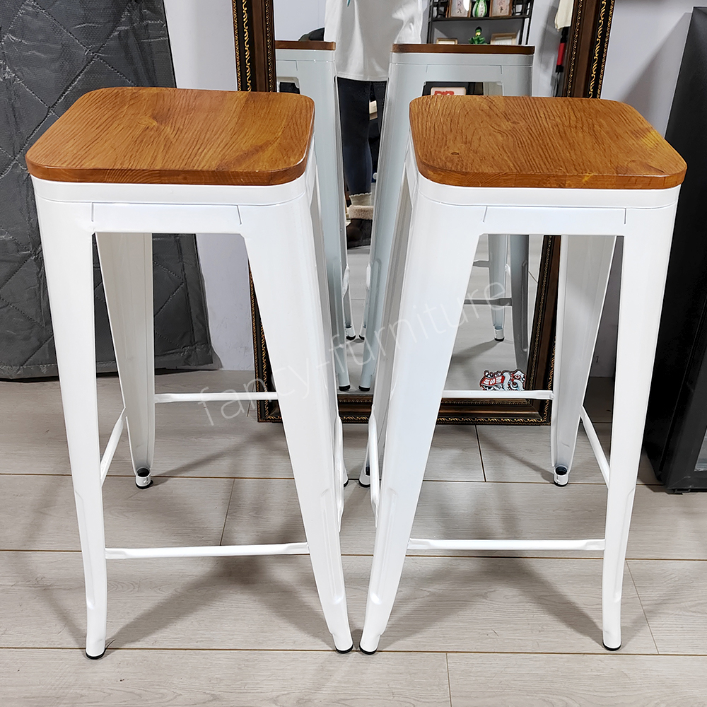 Stackable Durable Metal Industrial Antique Bar Stool for Home Bar And Restaurant Use with 2-Year Warranty