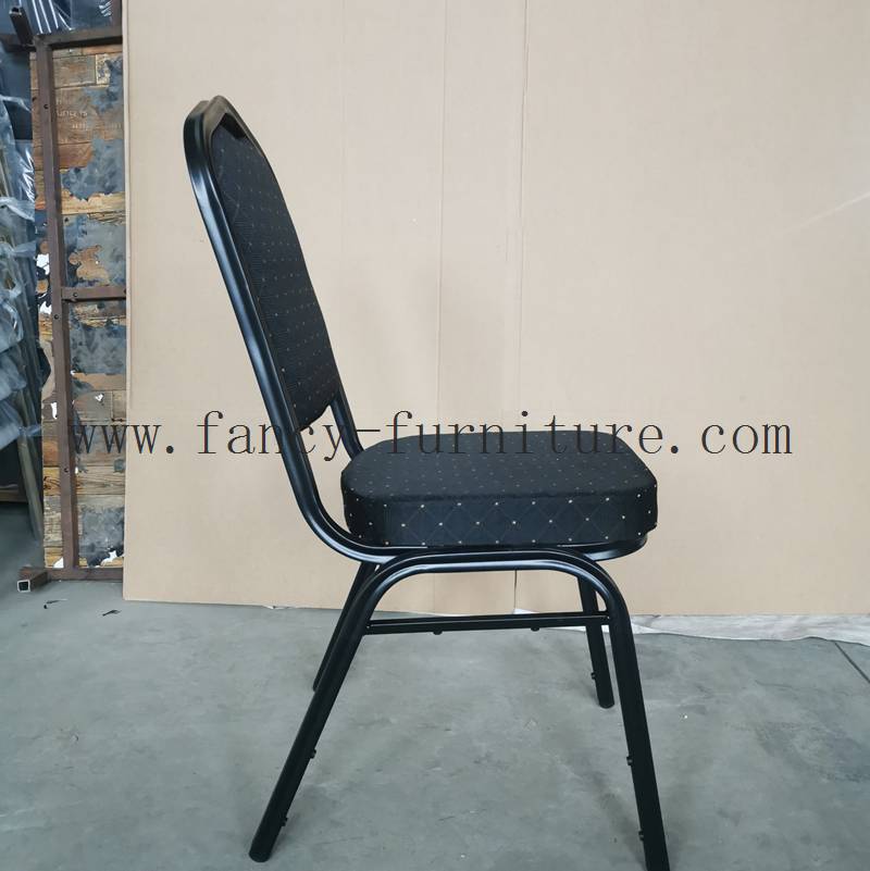 Hot selling Red Metal Hotel and Restaurant Banquet Chair for wedding meeting event stackable