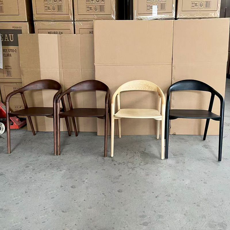 Our Factory Sells European-style Minimalist Ash Wood Chairs with Carved Panels, Available in A Variety of Colors. Suitable for Restaurants, Cafes, And Other Similar Establishments.