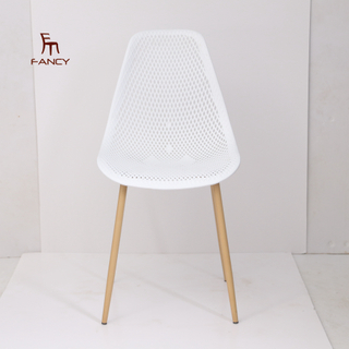 Good quality home furniture Colored Modern dinning comfortable plastic chair with wood legs 