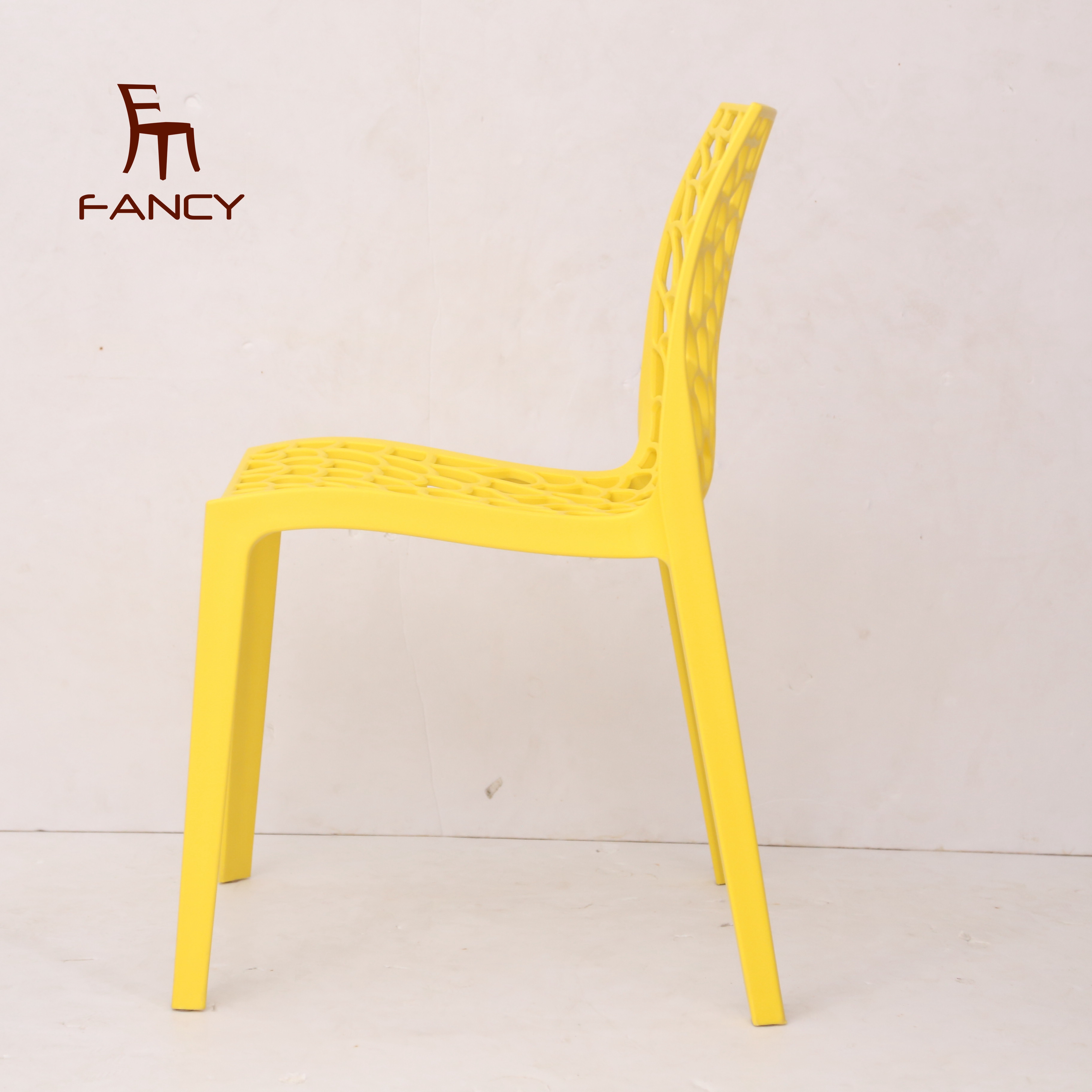 Dining Room Furniture Sillas Plasticas Chaise Cheap Price Modern Leisure Cafe Dining Chair Stackable Plastic Chair 