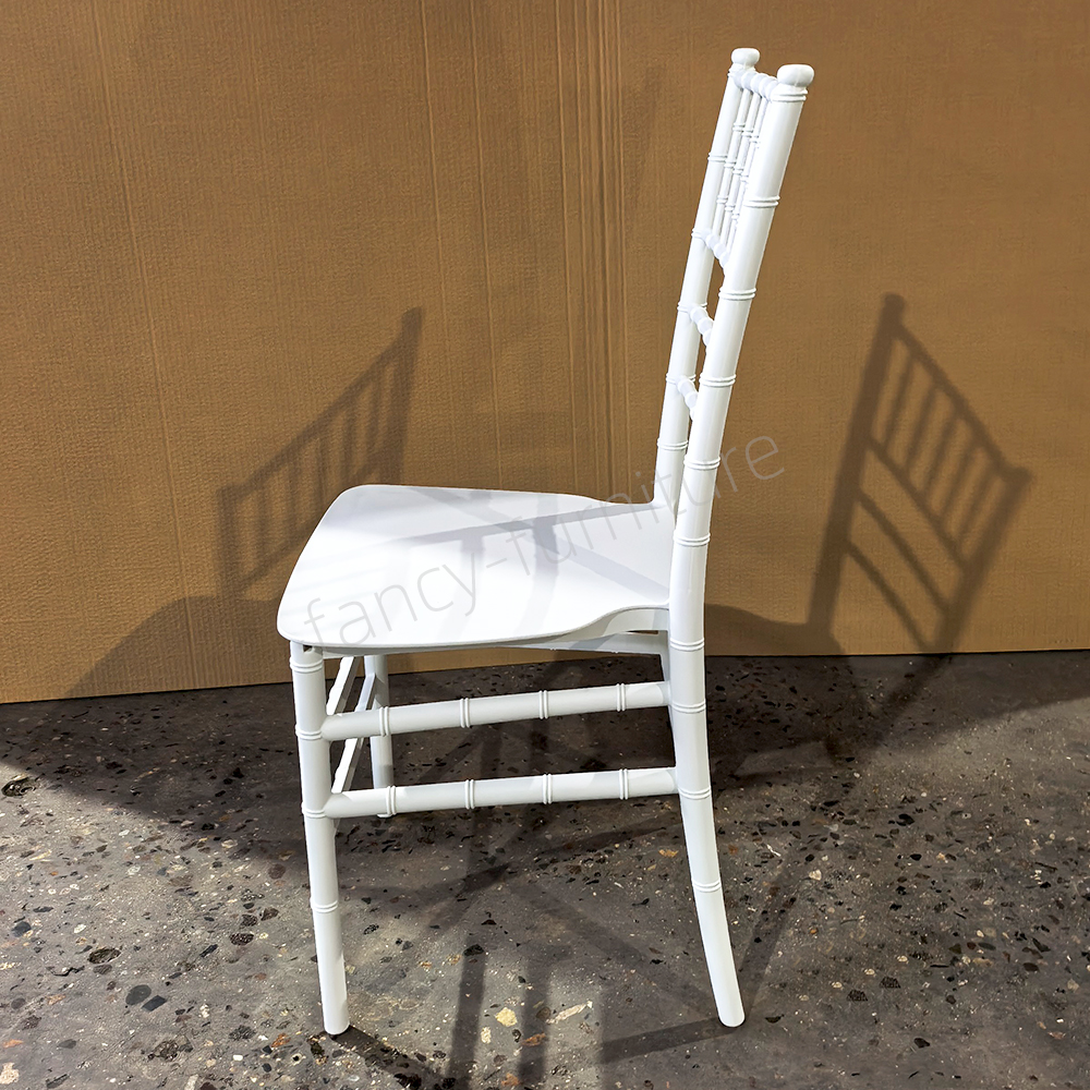 Stacking Plastic PP 7-Slat Modern Chiavari Dining Chair Backrest Durable Waterproof Portable Outdoor for Home Office Party