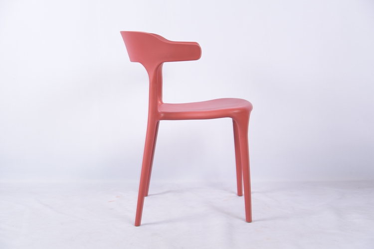 Plastic Chair1
