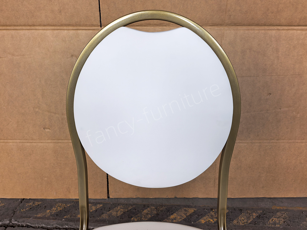 Stackable Banquet Chairs, Available in Various Models And Customizable, Suitable for Banquet Halls, Weddings, And Other Venues.