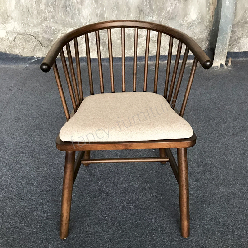 Nordic Style Modern Ergonomic Windsor Arm Chair with Cushion Solid Rubber Wood Dining Chair for Home Restaurant Hotel