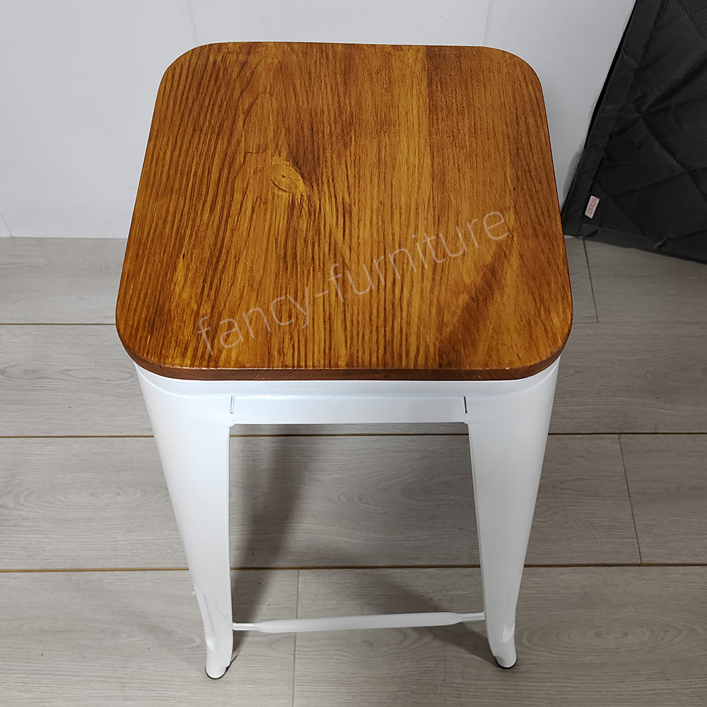 Stackable Durable Metal Industrial Antique Bar Stool for Home Bar And Restaurant Use with 2-Year Warranty